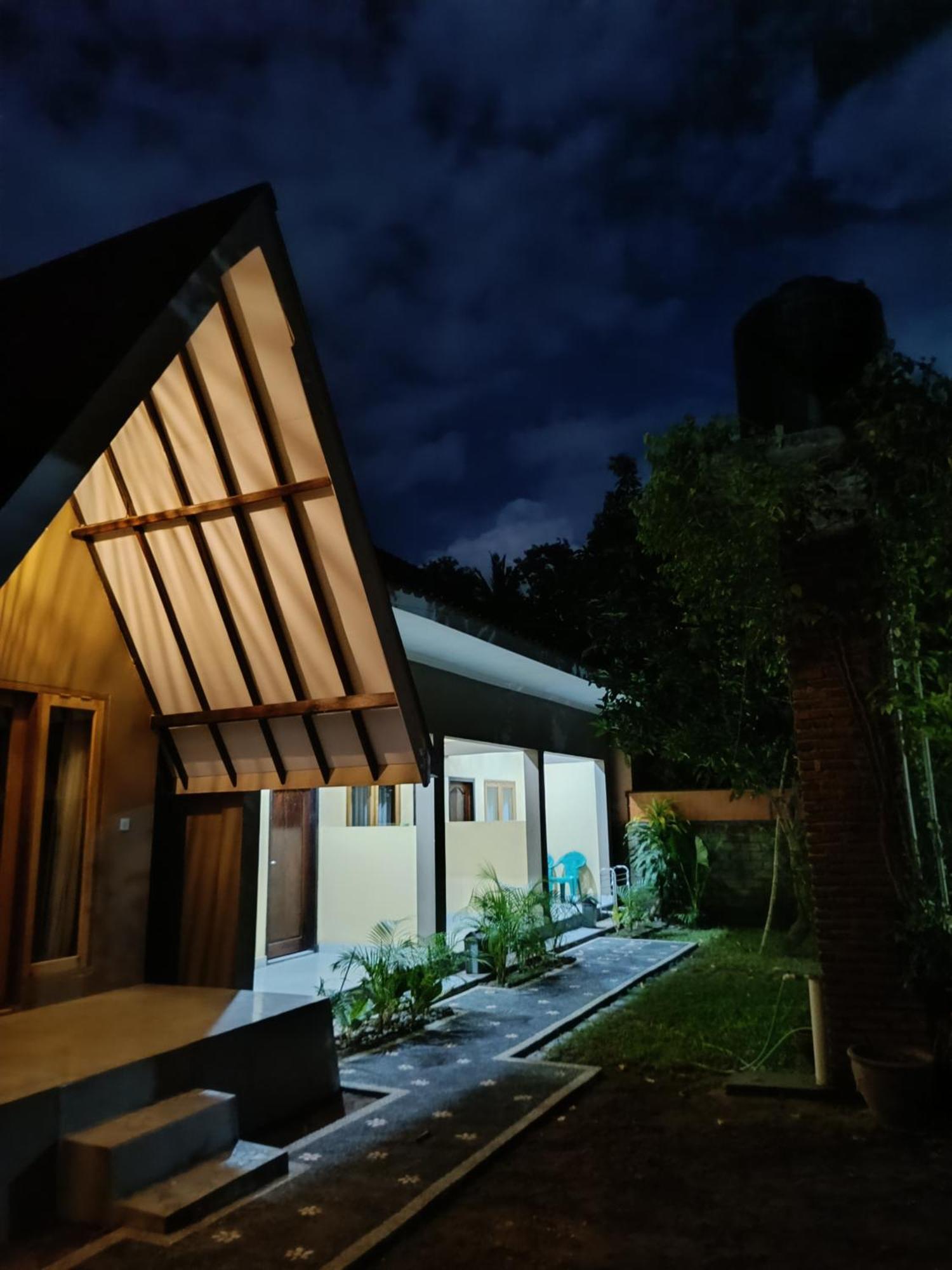 Honey Home Kuta  Exterior foto